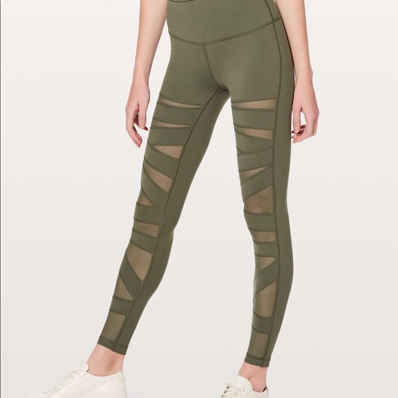 lululemon athletica Mesh Wrap Wunder Unders - Picture 5 of 5